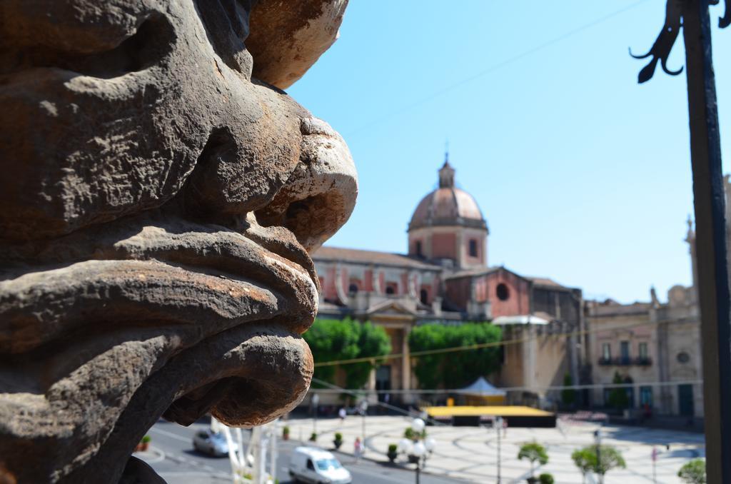 Appartamenti Piazza Duomo อาชิเรอาเล ห้อง รูปภาพ
